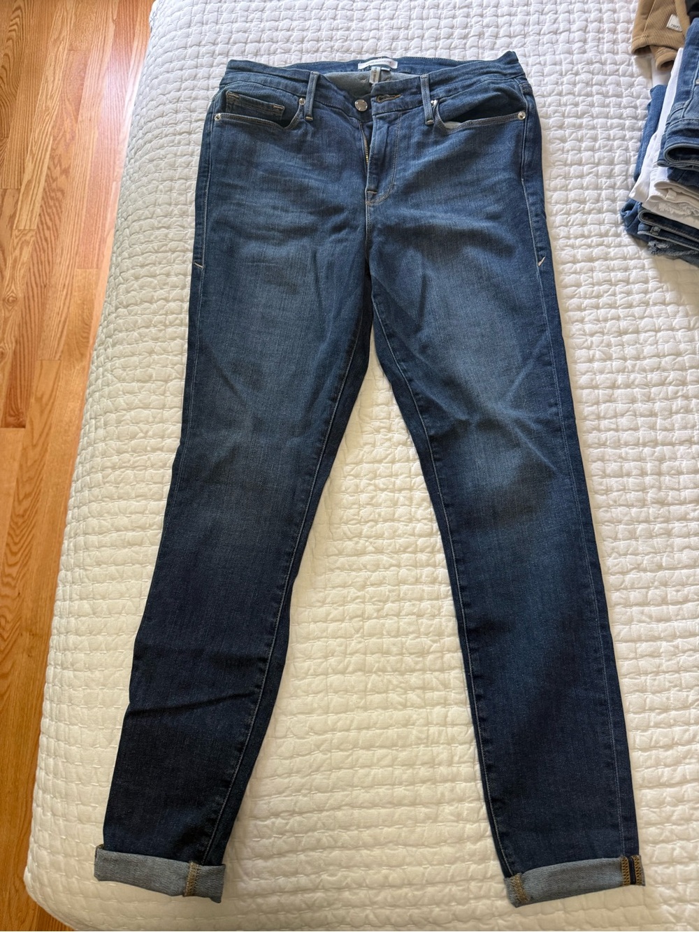 Good American Skinny Jeans in Dark Blue Wash